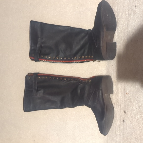 Boots - Picture 2 of 2